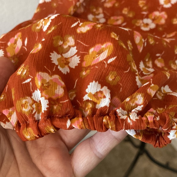 J. Crew Blouse Floral Design Size L - Picture 4 of 9